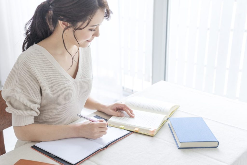 キャリアコンサルタント合格までにかかる学習時間の目安は？